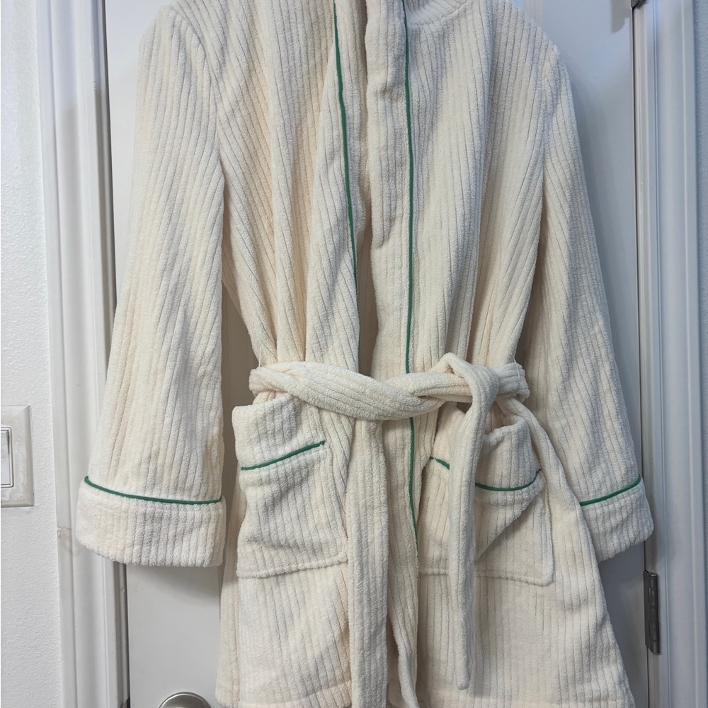 NWOT AERIE INTIMATES ROBE
